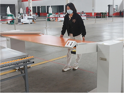 Panel-Turning-Machine(4) Máquina que vira o painel (4)